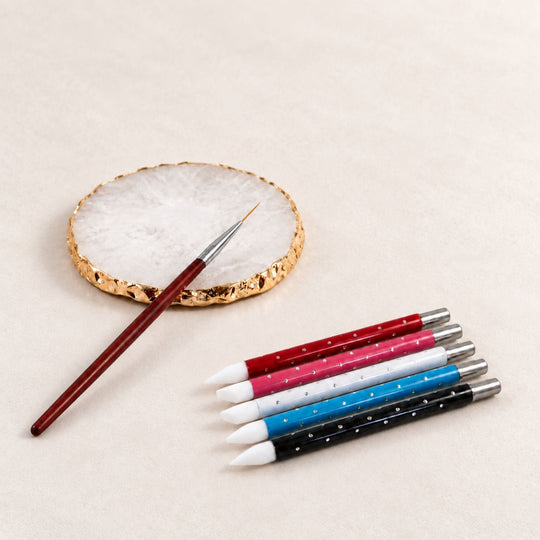 Outils et accessoires nail art