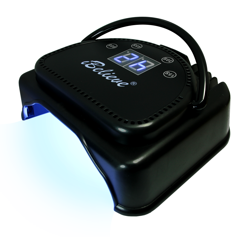 Lampe LED universelle 64 watts noire