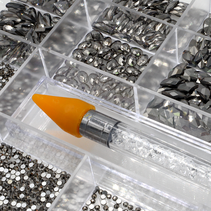 Luxury Nail Art Kit + Picker Tool 