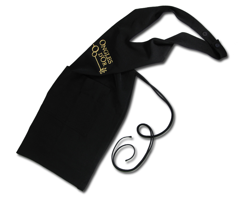 tablier esthétique noir ongles d'Or