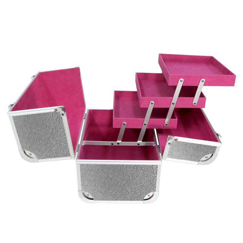 Valise motif arabesque argent (interieur)